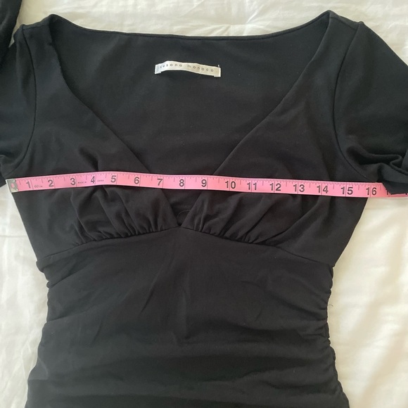 Susana Monaco Black Deep V-Neck Side Ruched Top in Black -SZ Medium - Picture 8 of 15